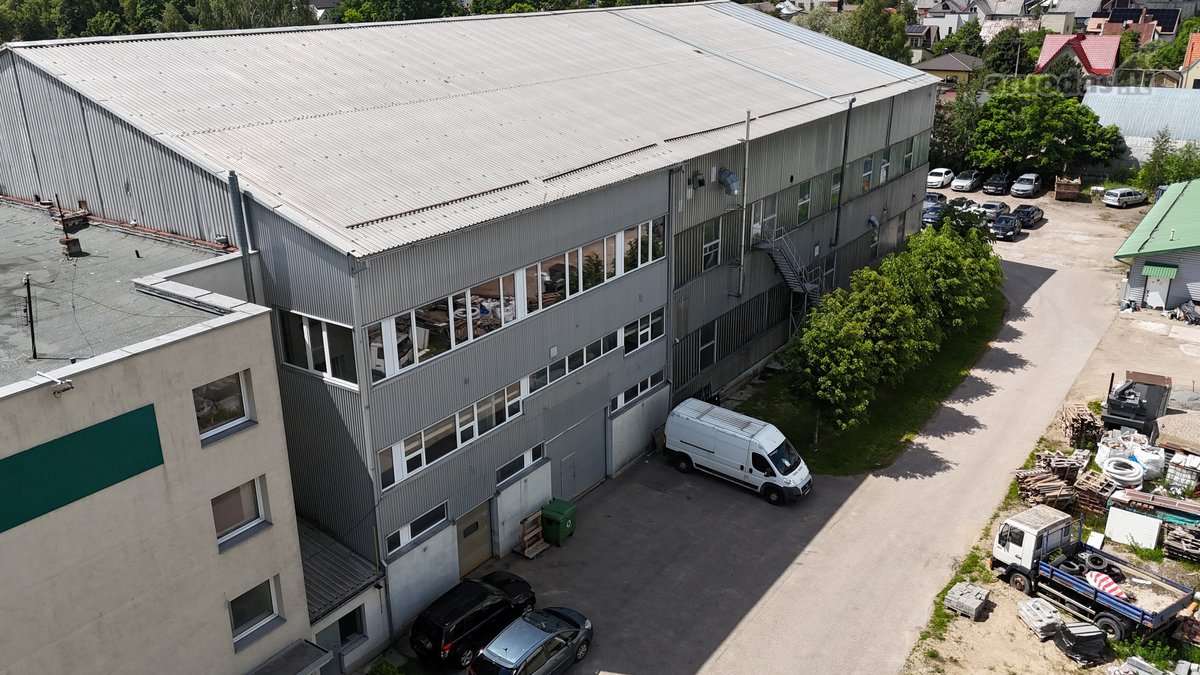Nuomojamos 1180 m2 Sandėliavimo / Gamybinės