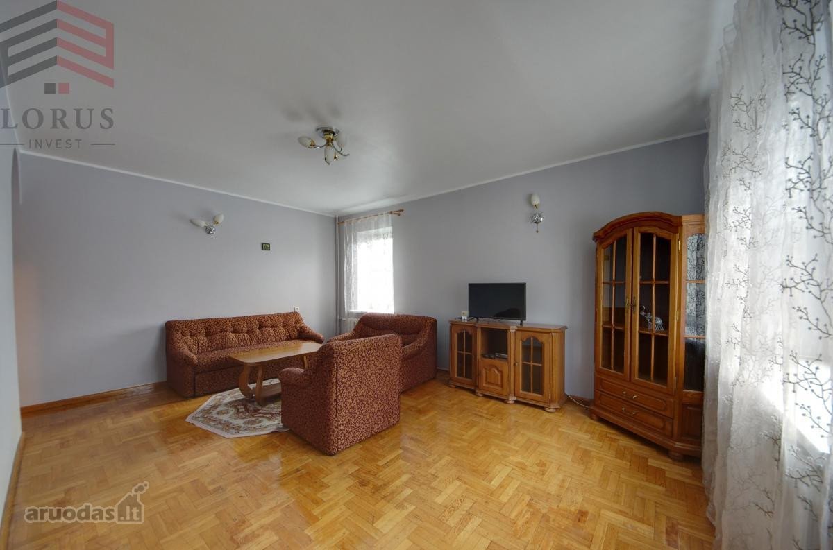 Nuomojamas 3 kambarių butas Naujamiestyje,