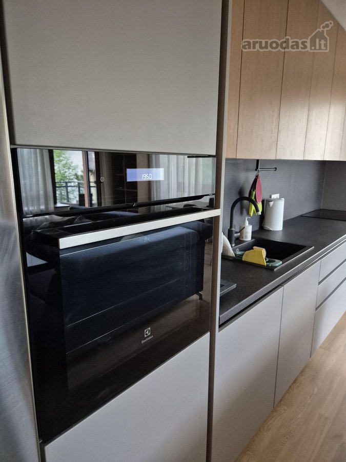 Parduodamas erdvus ir šviesus 3 kambarių (67 - nuotraukos Nr. 7
