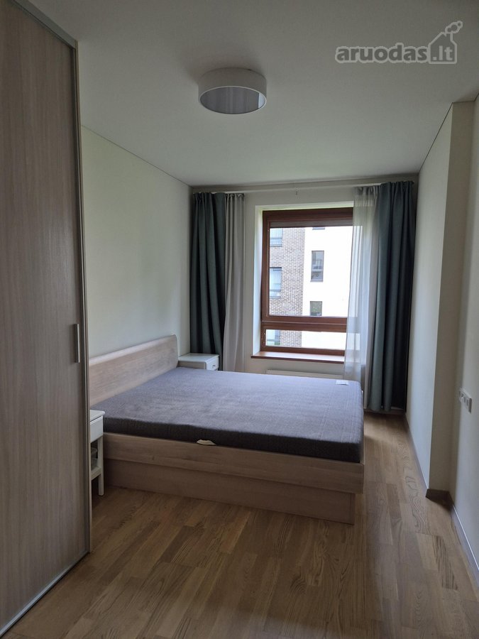 Parduodamas erdvus ir šviesus 3 kambarių (67 - nuotraukos Nr. 12