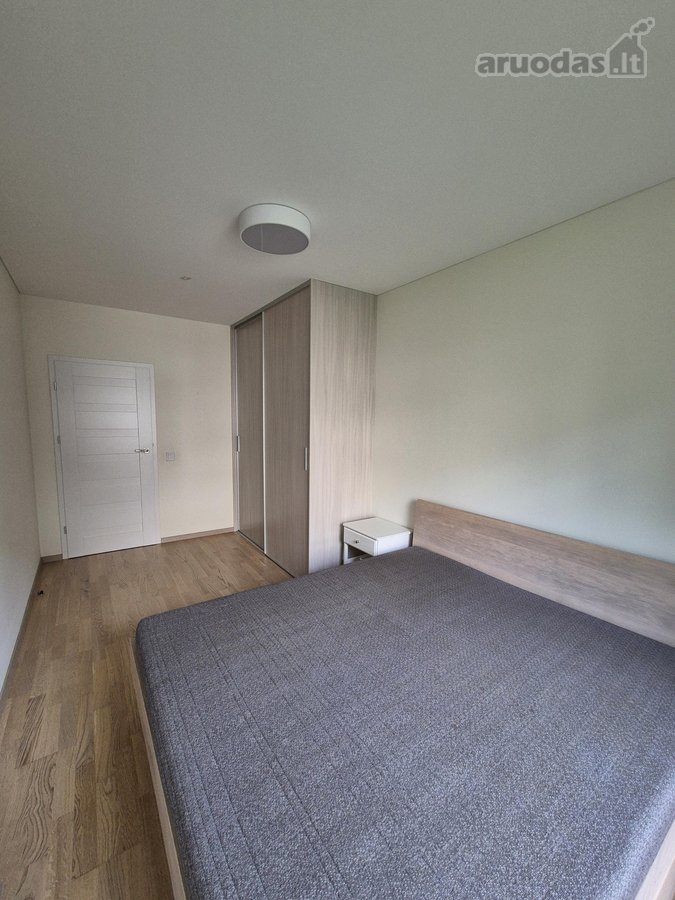 Parduodamas erdvus ir šviesus 3 kambarių (67 - nuotraukos Nr. 13