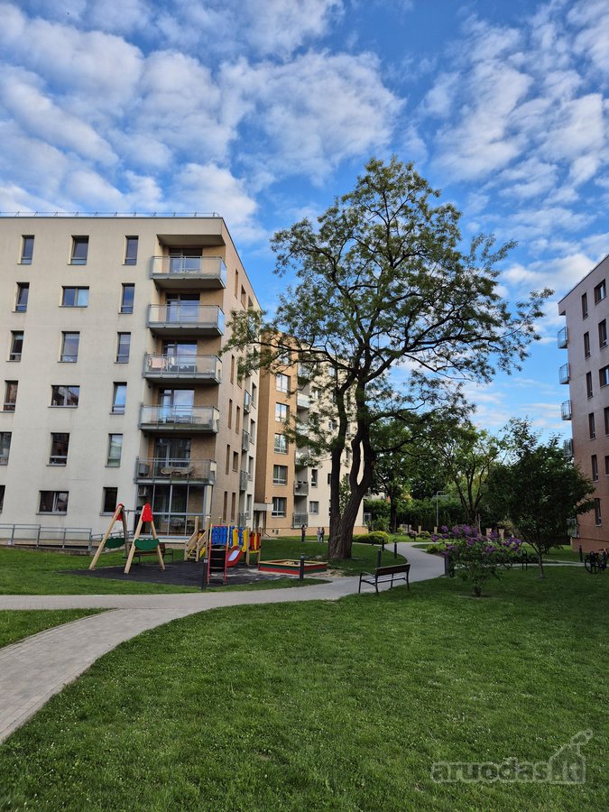 Parduodamas erdvus ir šviesus 3 kambarių (67 - nuotraukos Nr. 20