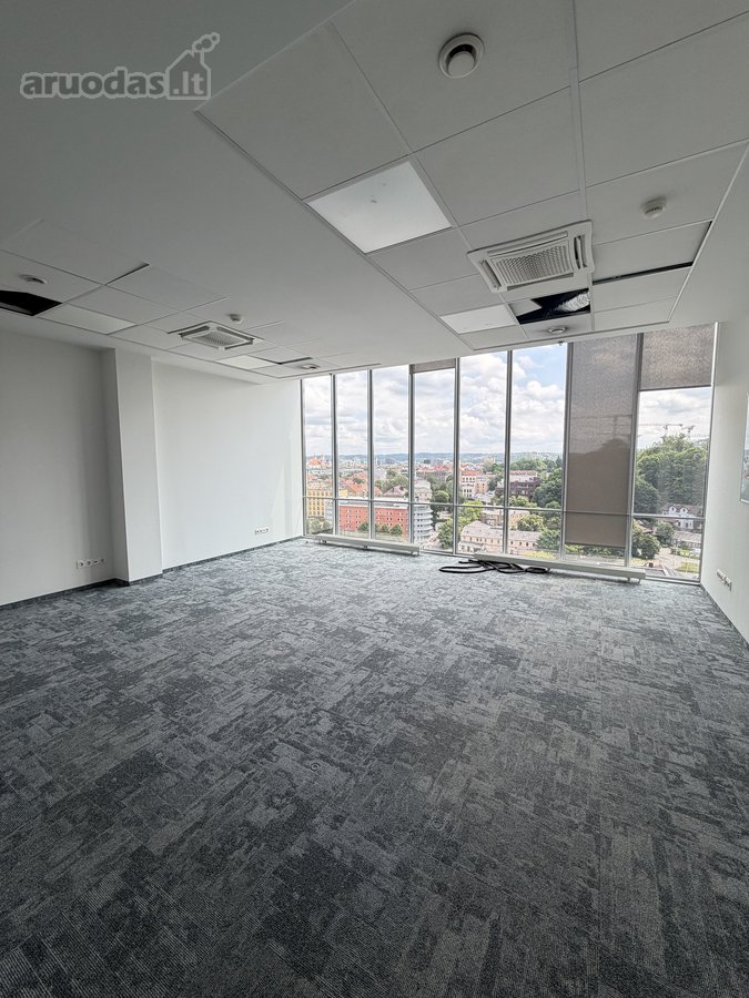 Išnuomojamos 250,6 kv. m. administracinės