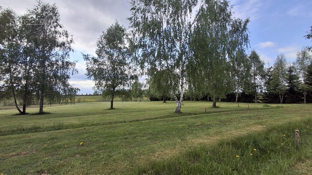 Klovinių kaime, privačioje valdoje pradeda