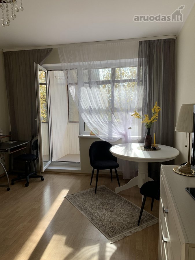Parduodamas šviesus ir jaukus 2 kambarių - nuotraukos Nr. 7