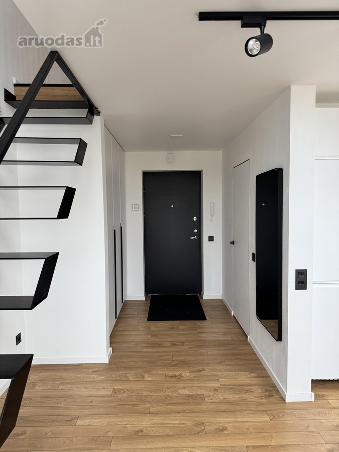 Išnuomojamas išskirtinis šviesus ir moderniai - nuotraukos Nr. 17