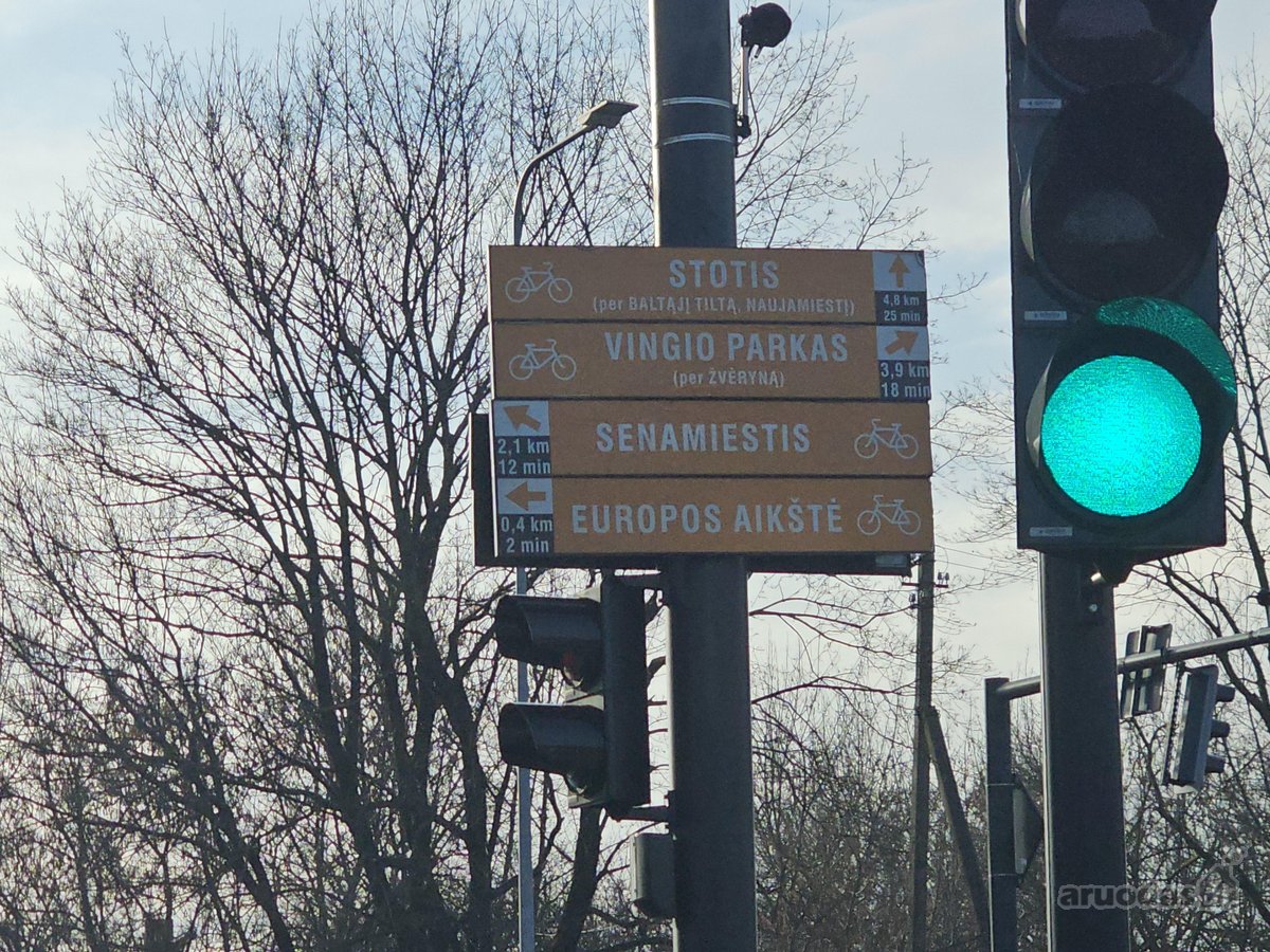 - - - nuotraukos Nr. 19