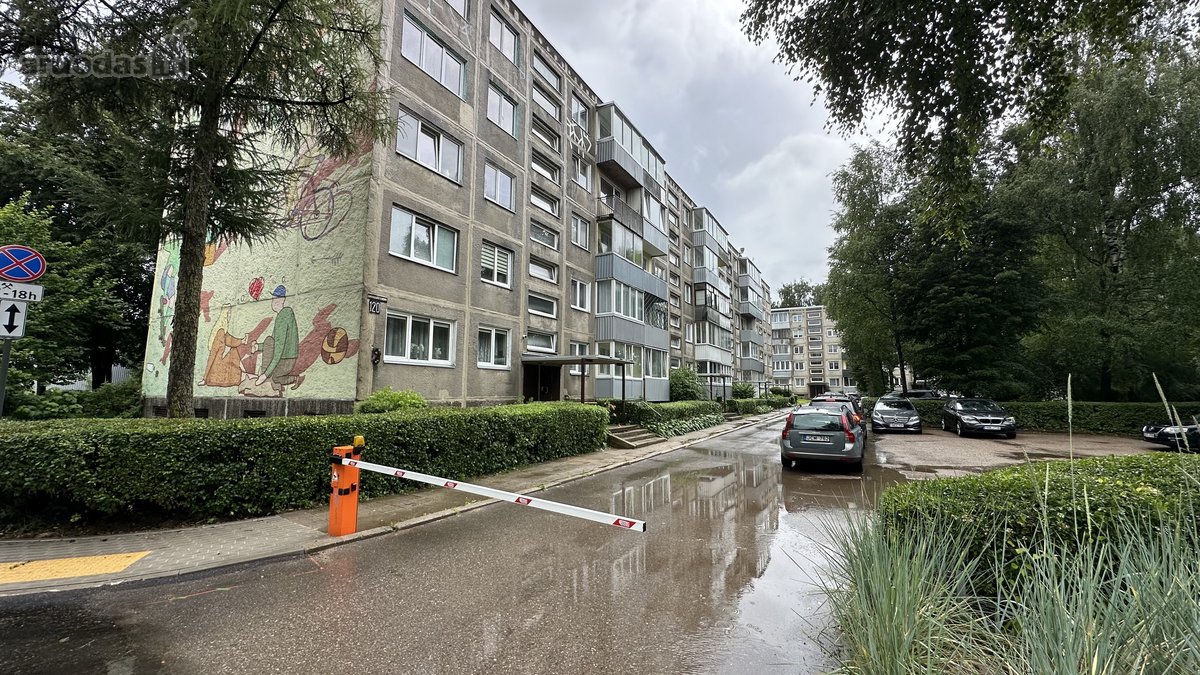 Parduodamas 2 kambarių butas Partizanų