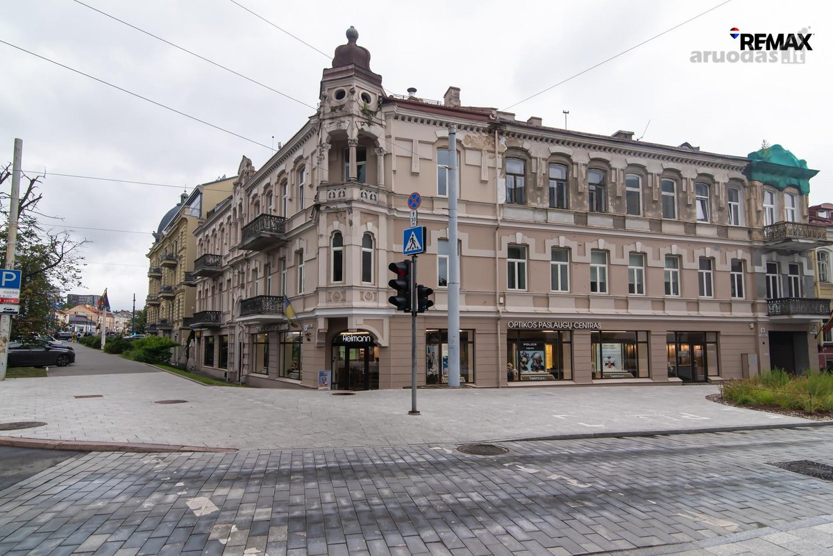 Nuomojamos 226 kv. m komercinės patalpos