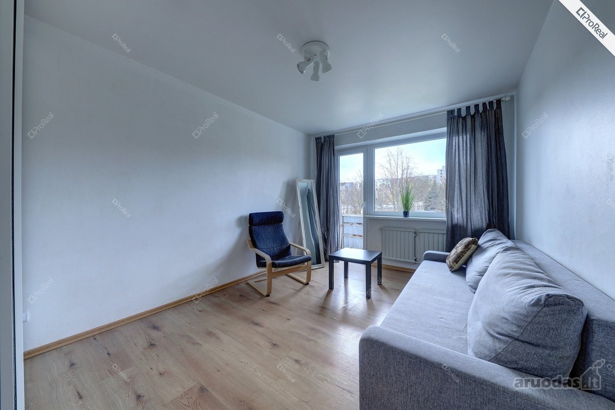 Nuomojamas 2 Atskirų Kambarių Tvarkingas