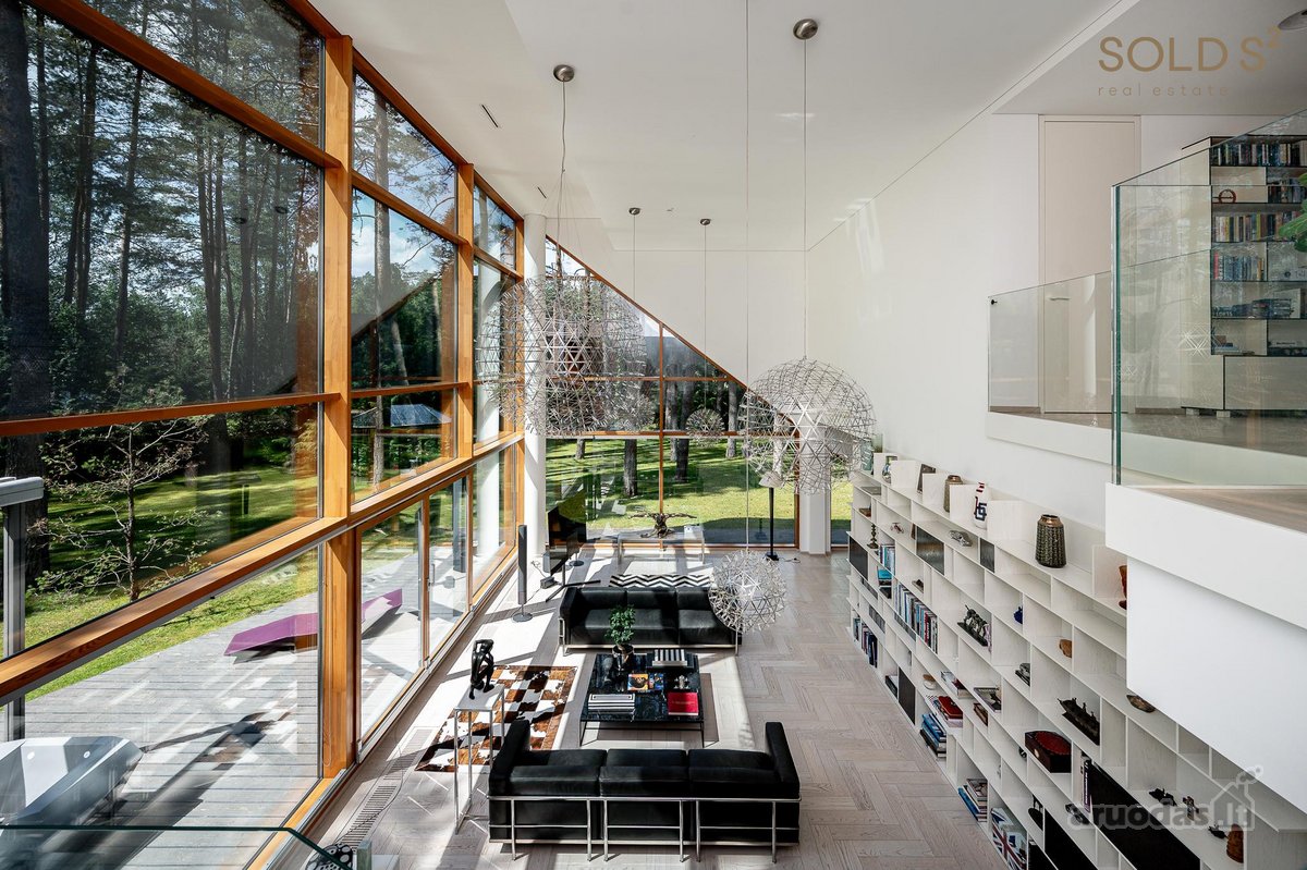 Parduodami įspūdingo architektūrinio jausmo