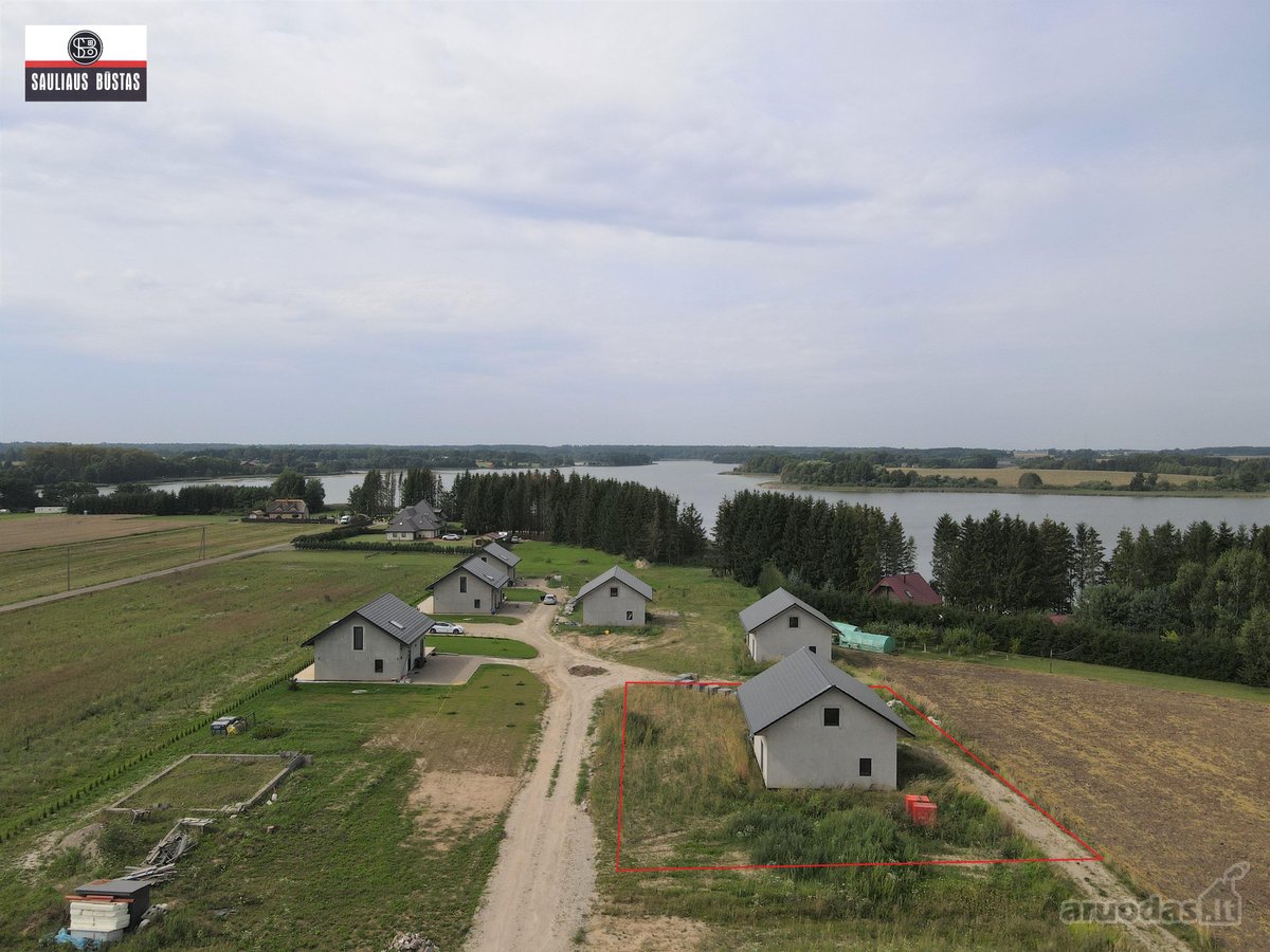 Parduodamas prie Arimaičių ežero gražus