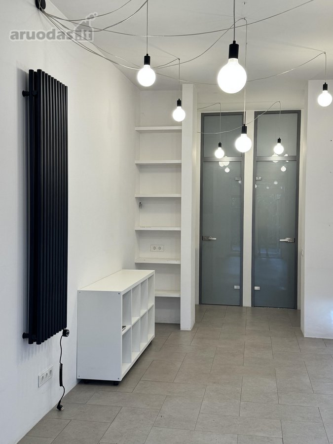 Nuomojamos 26 m² komercinės patalpos