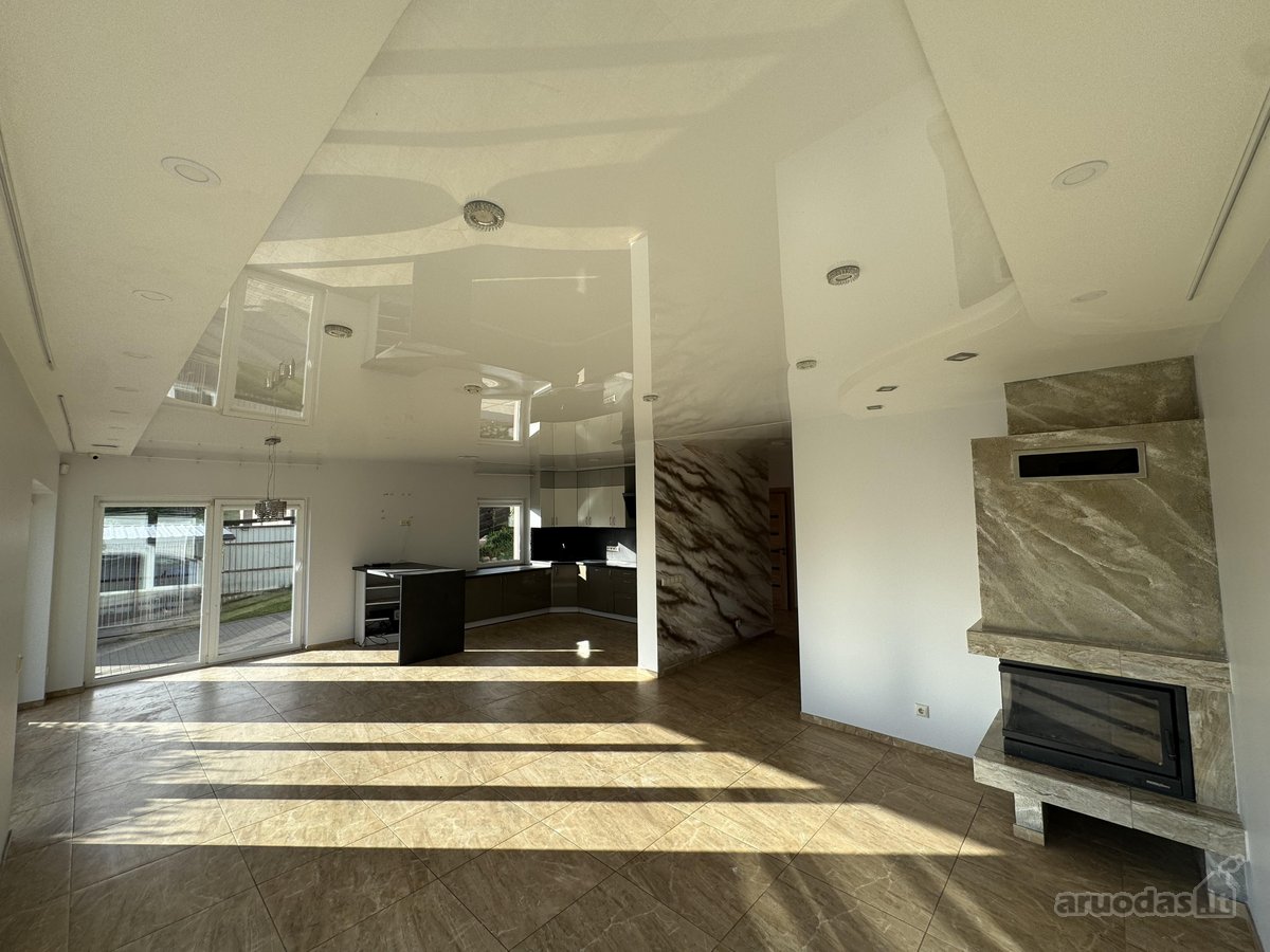Kokybiškai statytas 152 m² namas su pirtimi - nuotraukos Nr. 14
