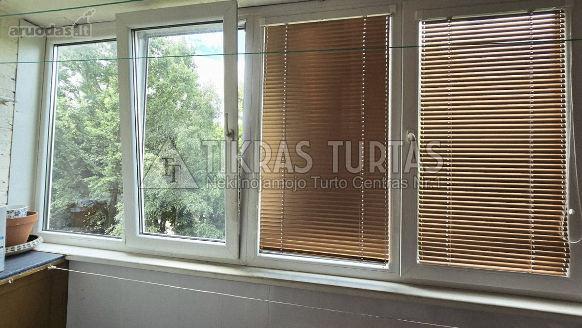 Parduodamas 2 kambarių butas, labai geroje - nuotraukos Nr. 7