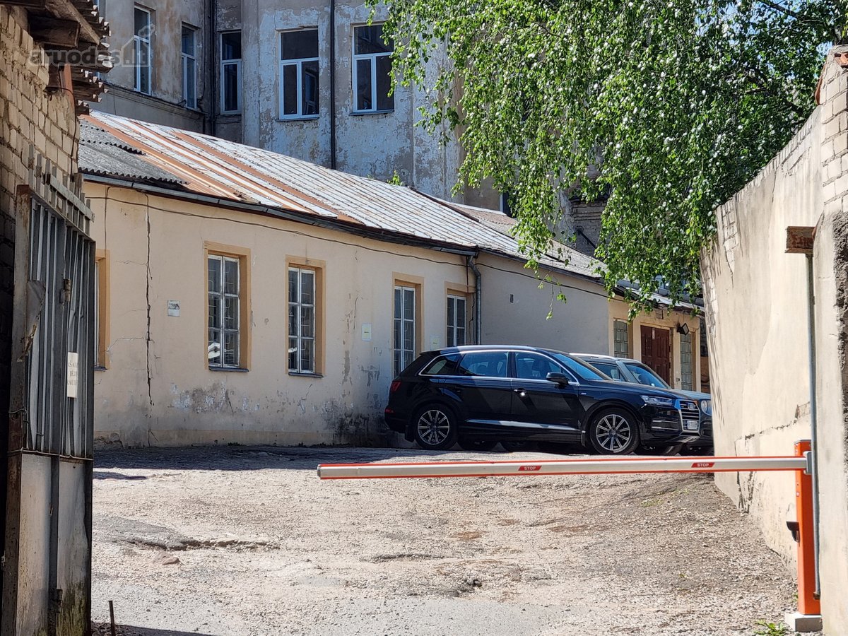 Nuomoju mūrinį,puikų garažą pačiame miesto centre. - nuotraukos Nr. 8