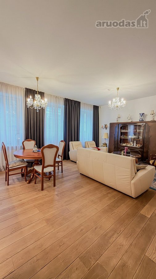 Parduodamas Išskirtinis, Pilnai Įrengtas 3