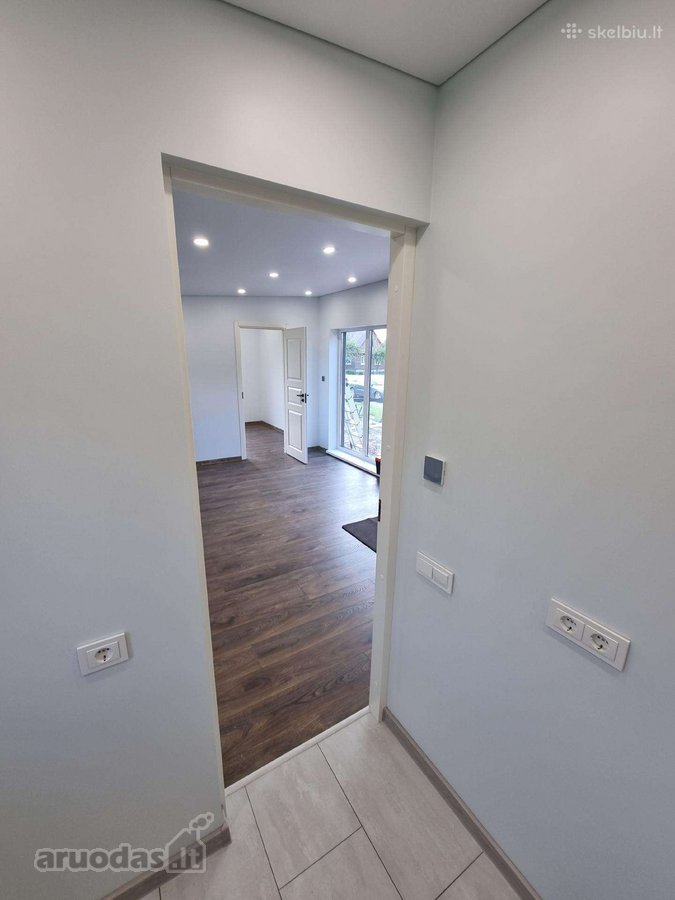 Modulinio namo gyvenamas plotas 40 m2, lubų