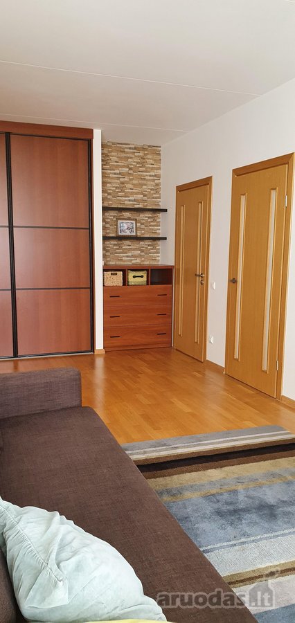 Parduodamas jaukus šviesus 2 kambarių 53 m2 - nuotraukos Nr. 5