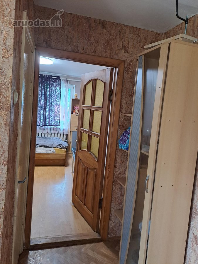 Parduodamas dviejų kambarių butas renovuotame - nuotraukos Nr. 4