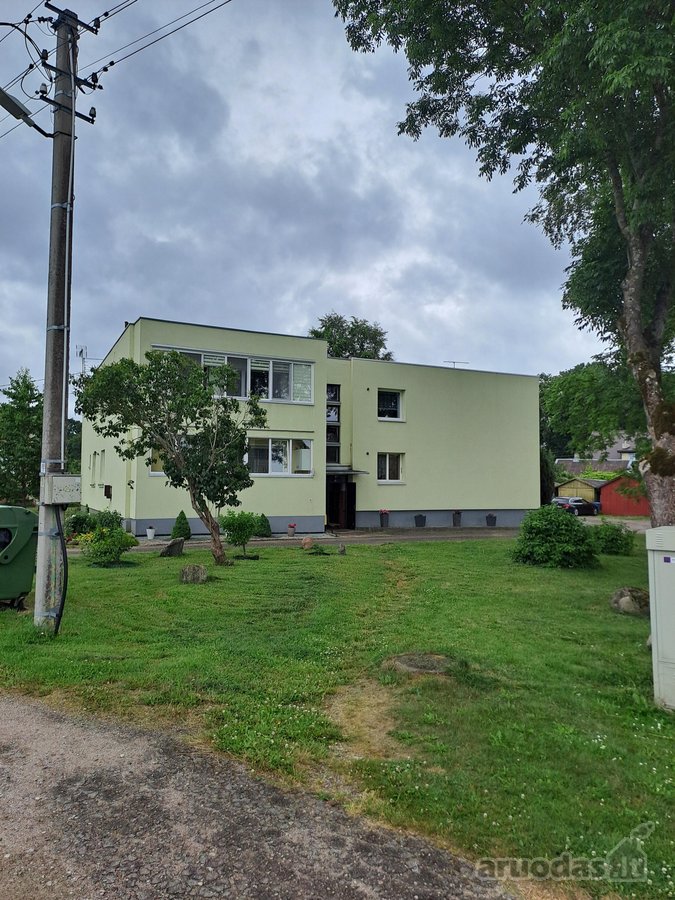 Parduodamas dviejų kambarių butas renovuotame - nuotraukos Nr. 2