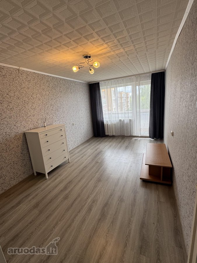 Parduodamas 36 m2 vieno kambarių butas,