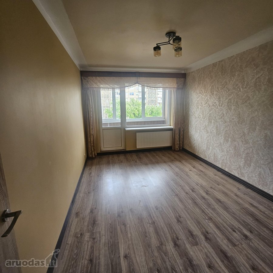 Parduodamas keturių kambarių butas - nuotraukos Nr. 12