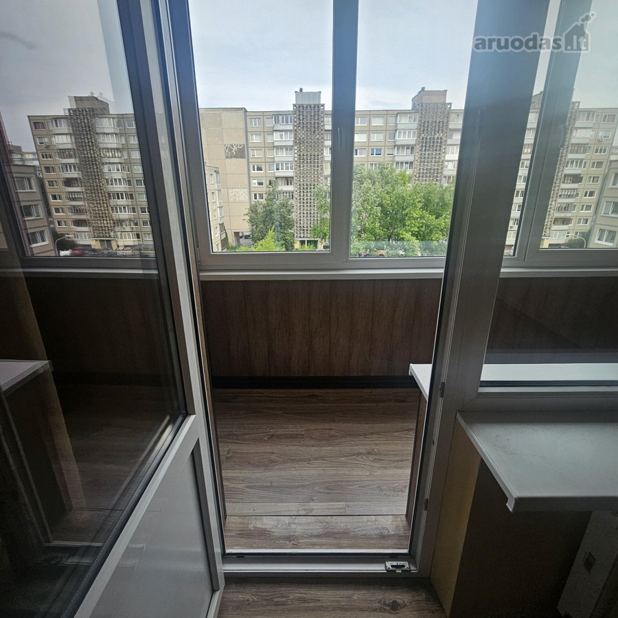 Parduodamas keturių kambarių butas - nuotraukos Nr. 14