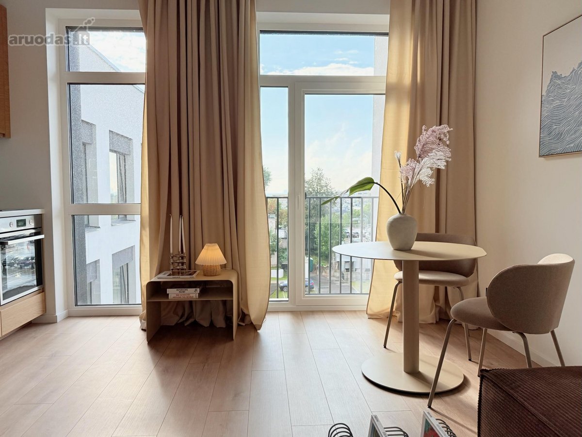 Parduodamas Stilingai Įrengtas Apartamentas - nuotraukos Nr. 2
