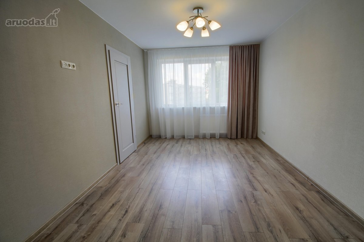 Parduodamas naujai suremontuotas 3 k. butas , - nuotraukos Nr. 4