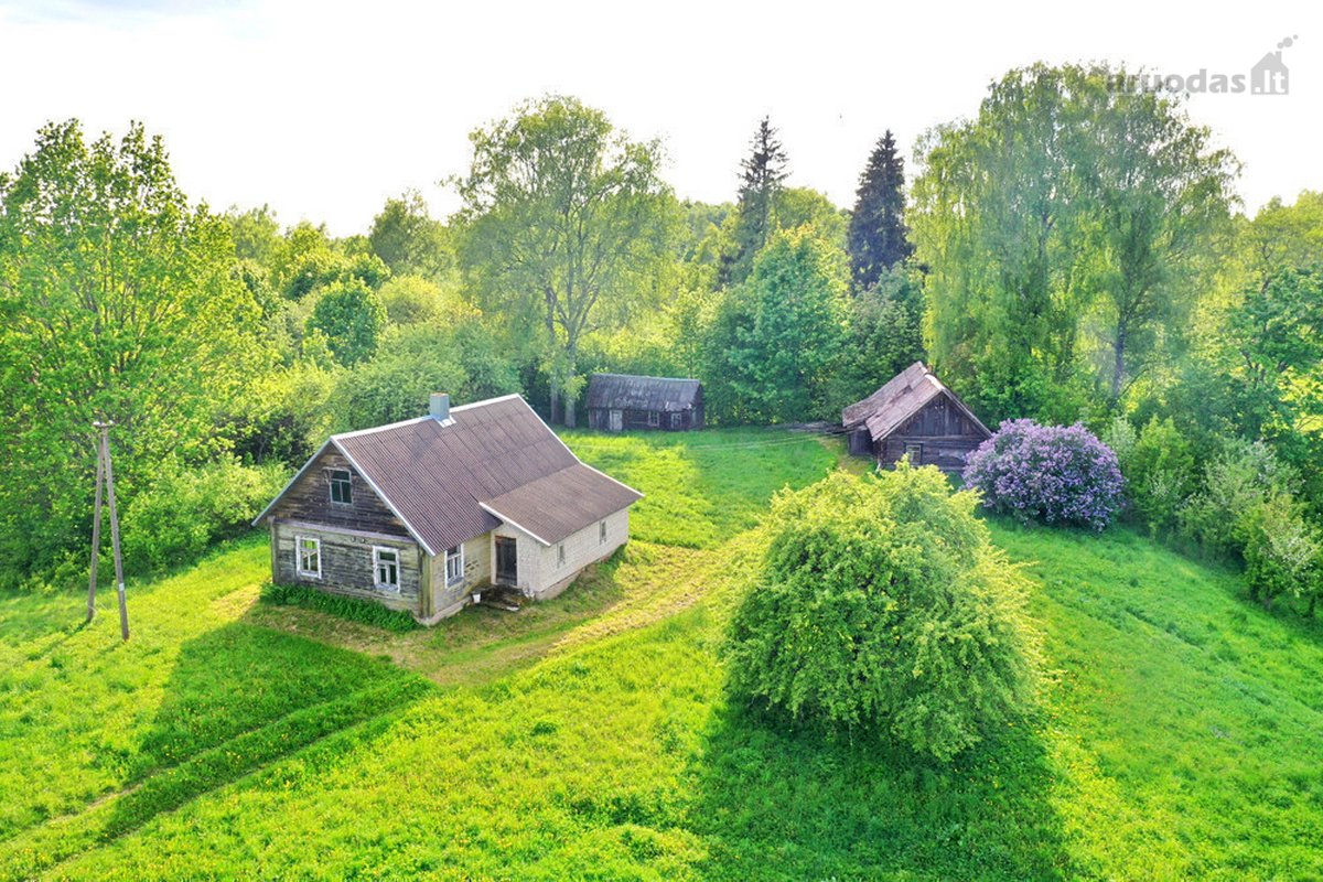 Parduodamas vienkiemis su 11,63 ha žemės