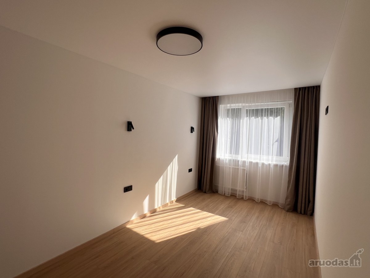 Parduodamas jaukus, kapitaliai renovuotas ir - nuotraukos Nr. 6