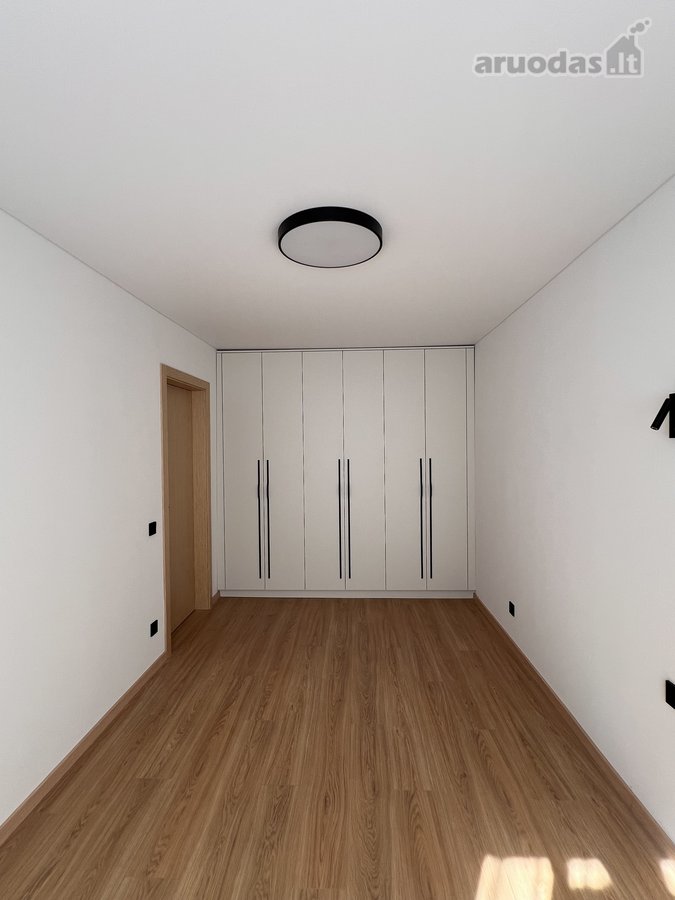 Parduodamas jaukus, kapitaliai renovuotas ir - nuotraukos Nr. 8