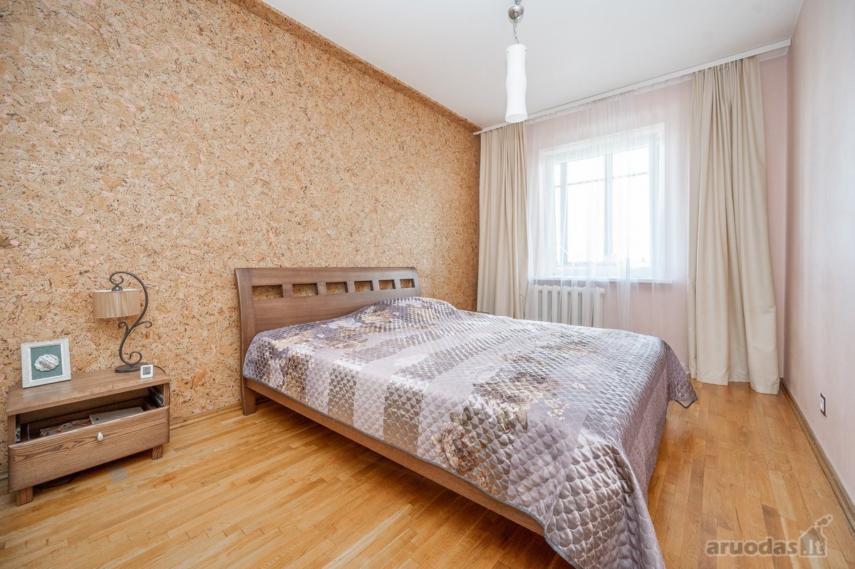 Nuomojamas Erdvus 3 Kambarių Butas Pilaitėje,