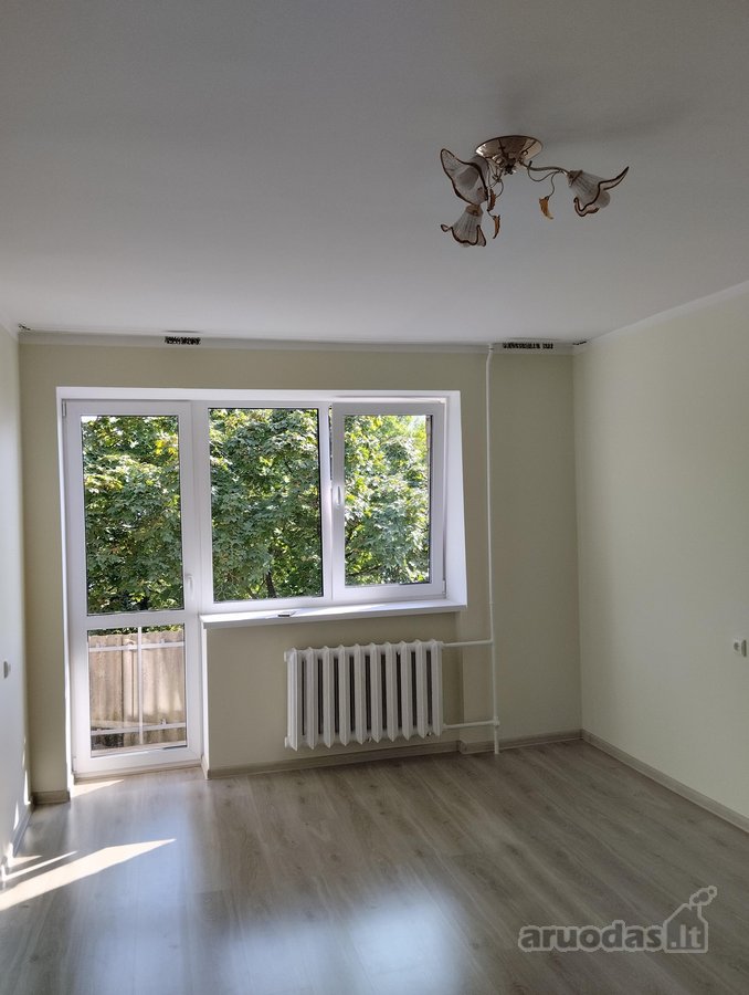 Parduodamas naujai suremontuotas erdvus ir - nuotraukos Nr. 5