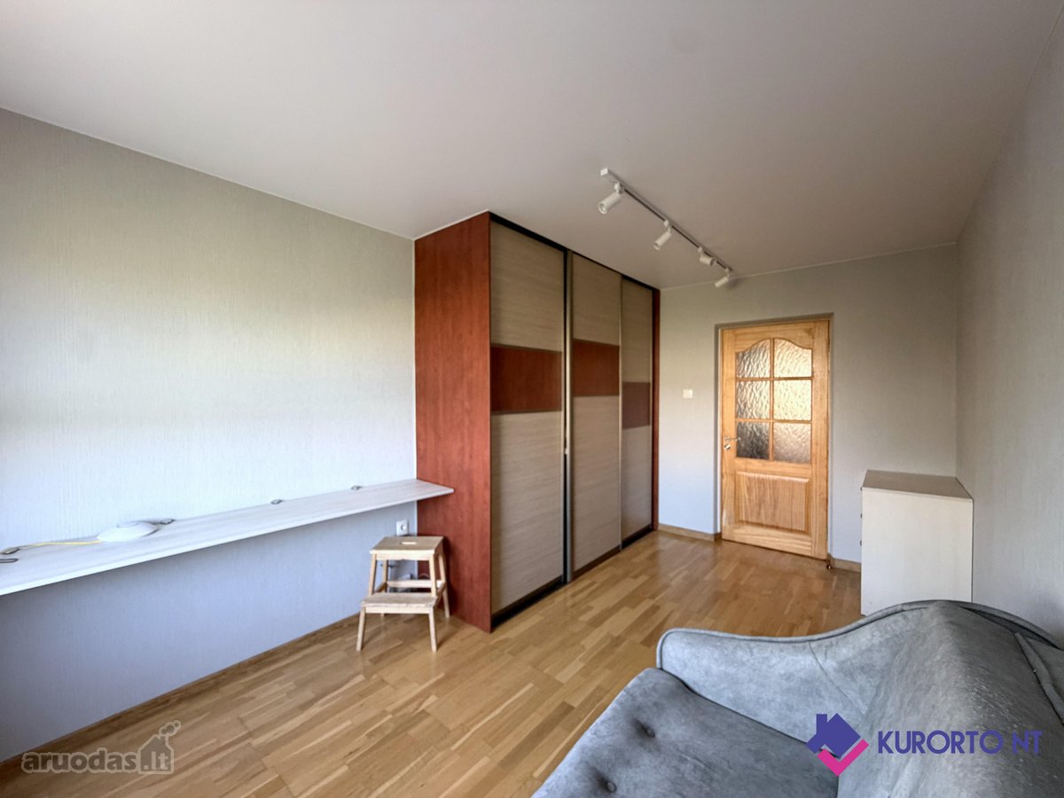 Parduodamas šviesus ir jaukus 3 kambarių - nuotraukos Nr. 8