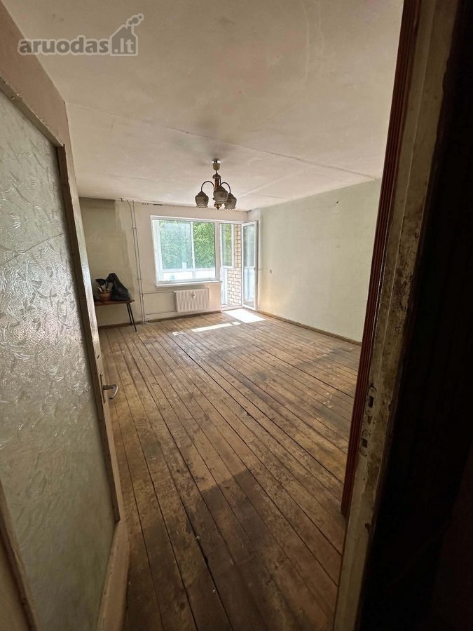Parduodamas renovuotame name 4 kambarių butas - nuotraukos Nr. 15