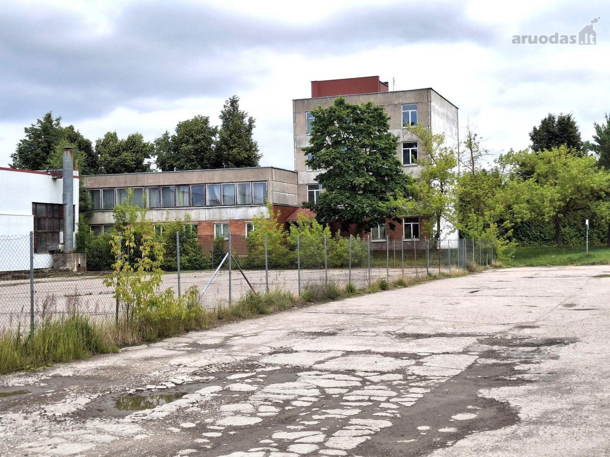 Administracinis pastatas su žemės sklypu ir - nuotraukos Nr. 4