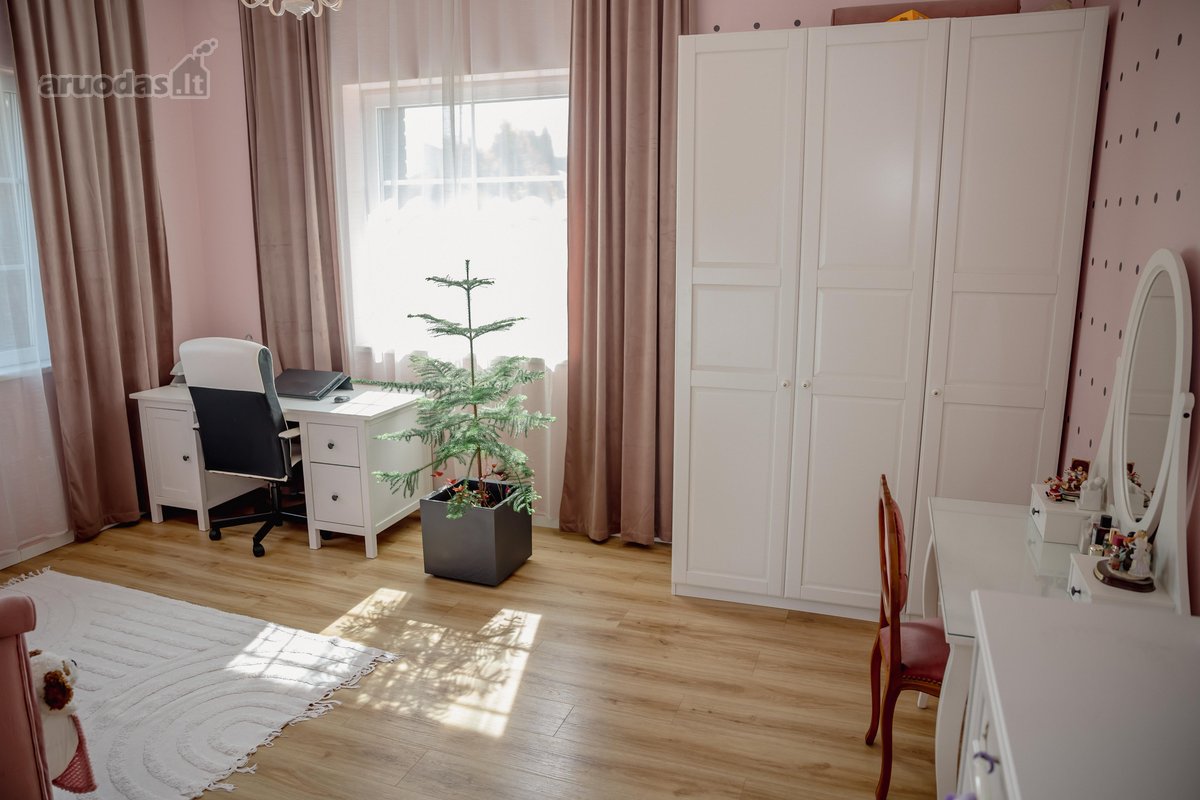 Kokybiškai įrengtas, šviesus ir jaukus namas - nuotraukos Nr. 12