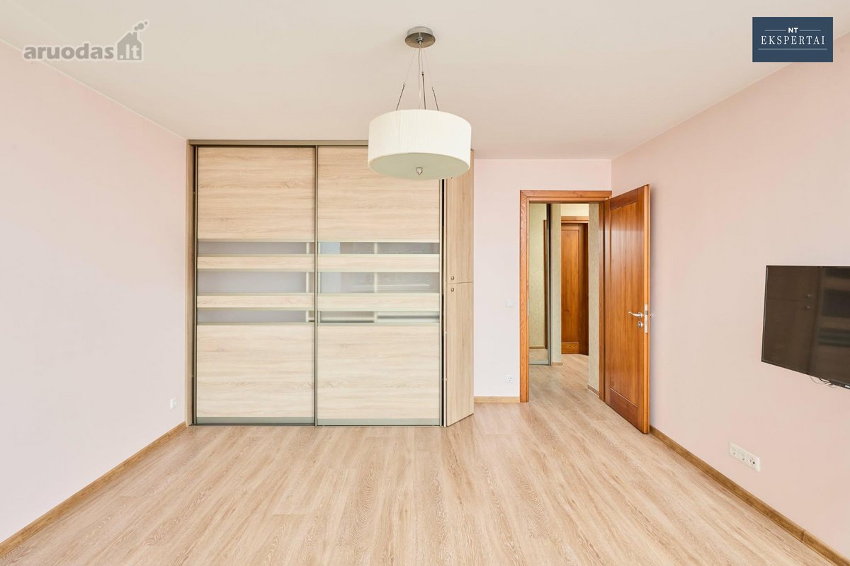 Parduodamas Šviesus Ir Erdvus 3 Kambarių - nuotraukos Nr. 15