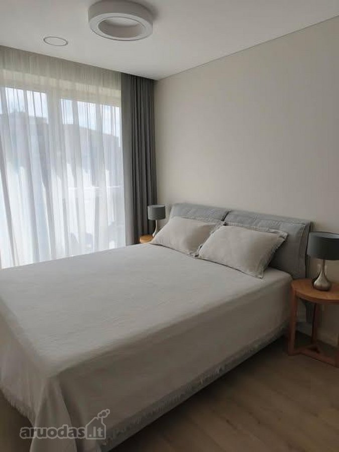 Nuomojamas ką tik įrengtas 2 kambarių butas - nuotraukos Nr. 12