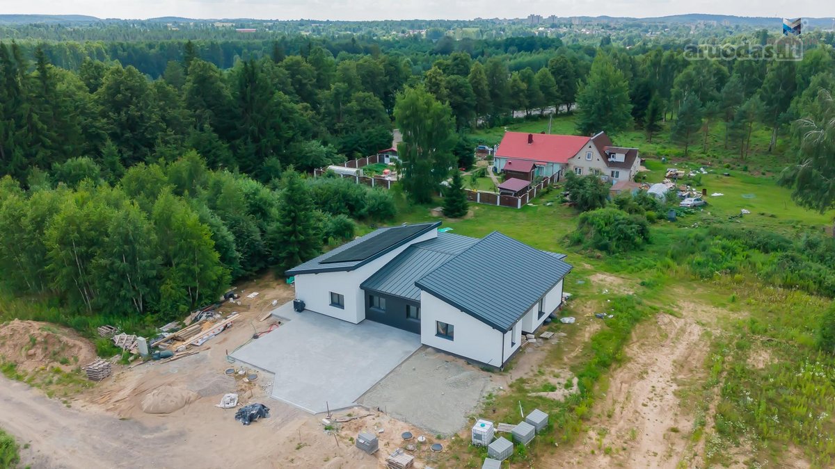Modernus A++ klasės vieno aukšto namas šeimai - nuotraukos Nr. 6