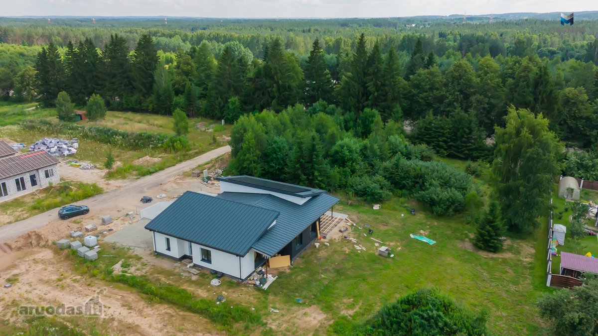 Modernus A++ klasės vieno aukšto namas šeimai - nuotraukos Nr. 19