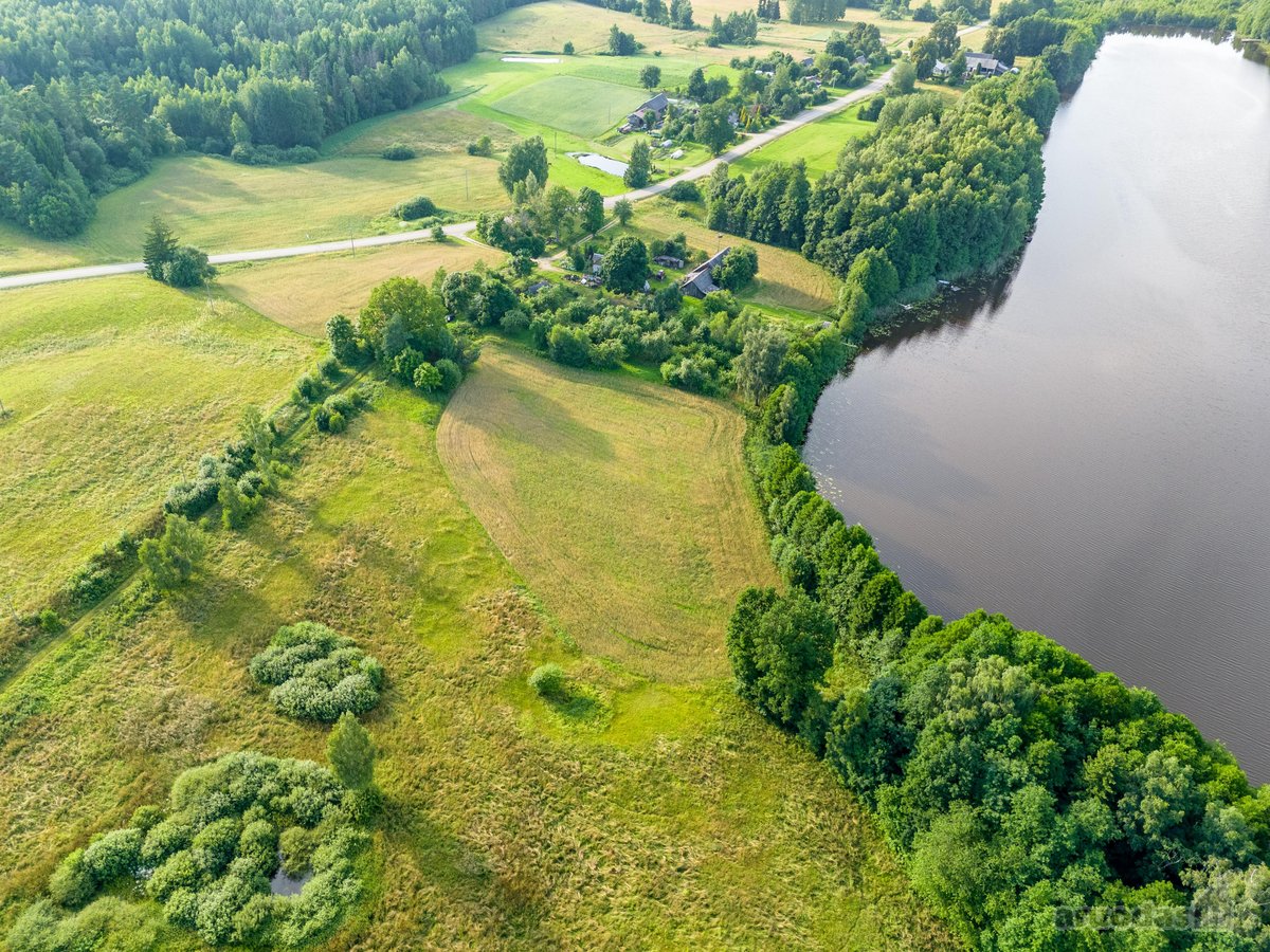 Sklypas Prie Ežero Su Panorama Ir Gamta – - nuotraukos Nr. 4