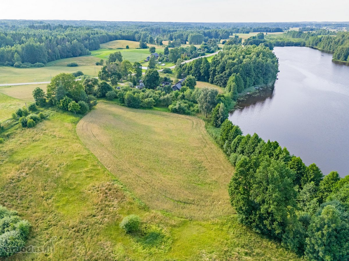 Sklypas Prie Ežero Su Panorama Ir Gamta – - nuotraukos Nr. 12