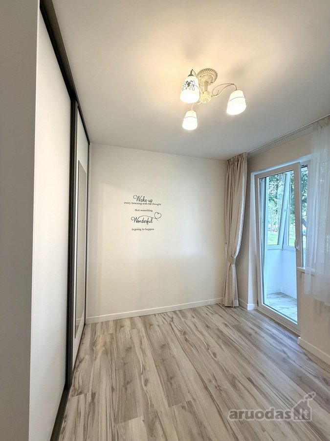 Parduodamas suremontuotas 3-jų kambarių - nuotraukos Nr. 9
