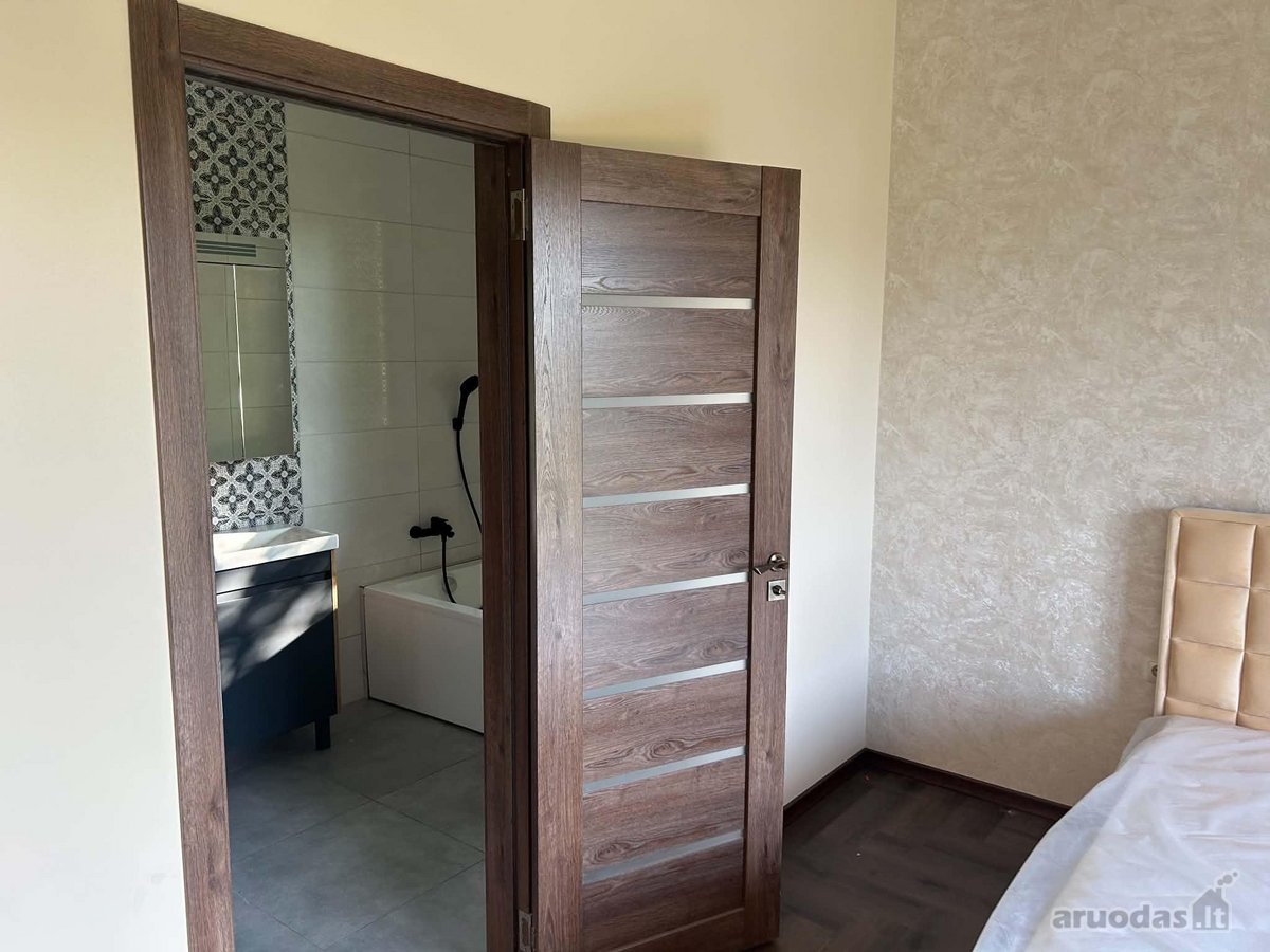 Išnuomojamas naujos statybos namas. Galima - nuotraukos Nr. 22