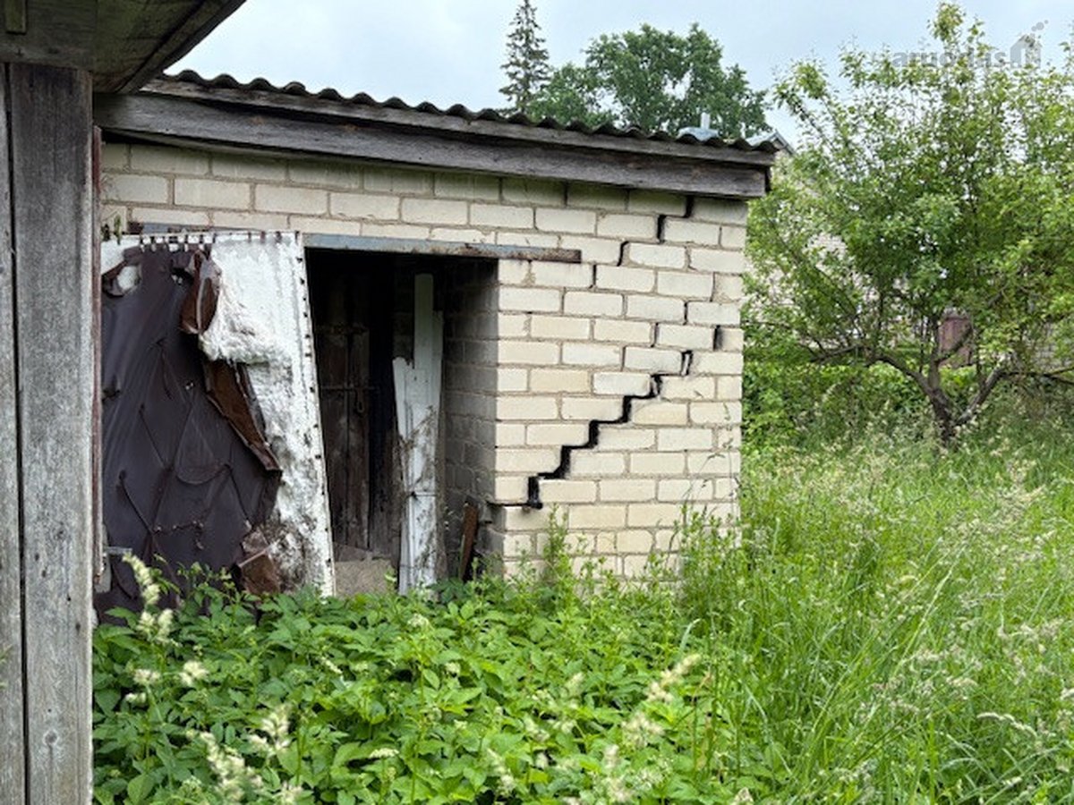 Gyvenamasis namas su žemės sklypu ir - nuotraukos Nr. 21