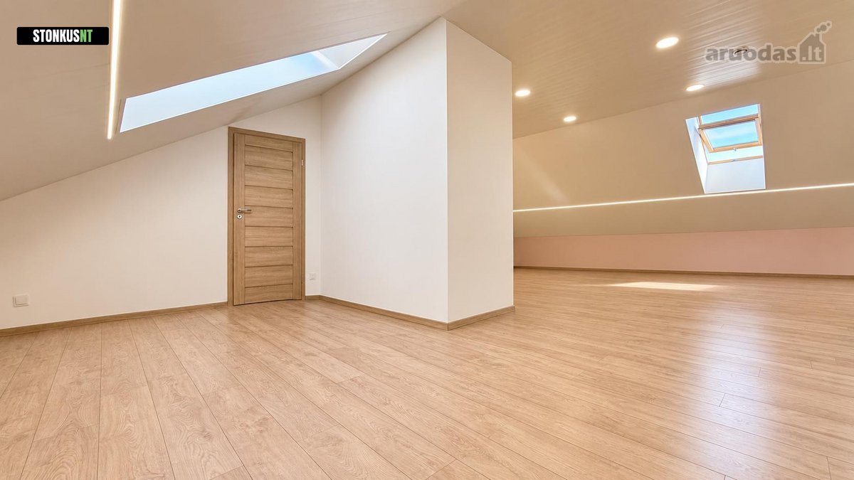 Modernus A+ klasės namas su plačiomis - nuotraukos Nr. 14