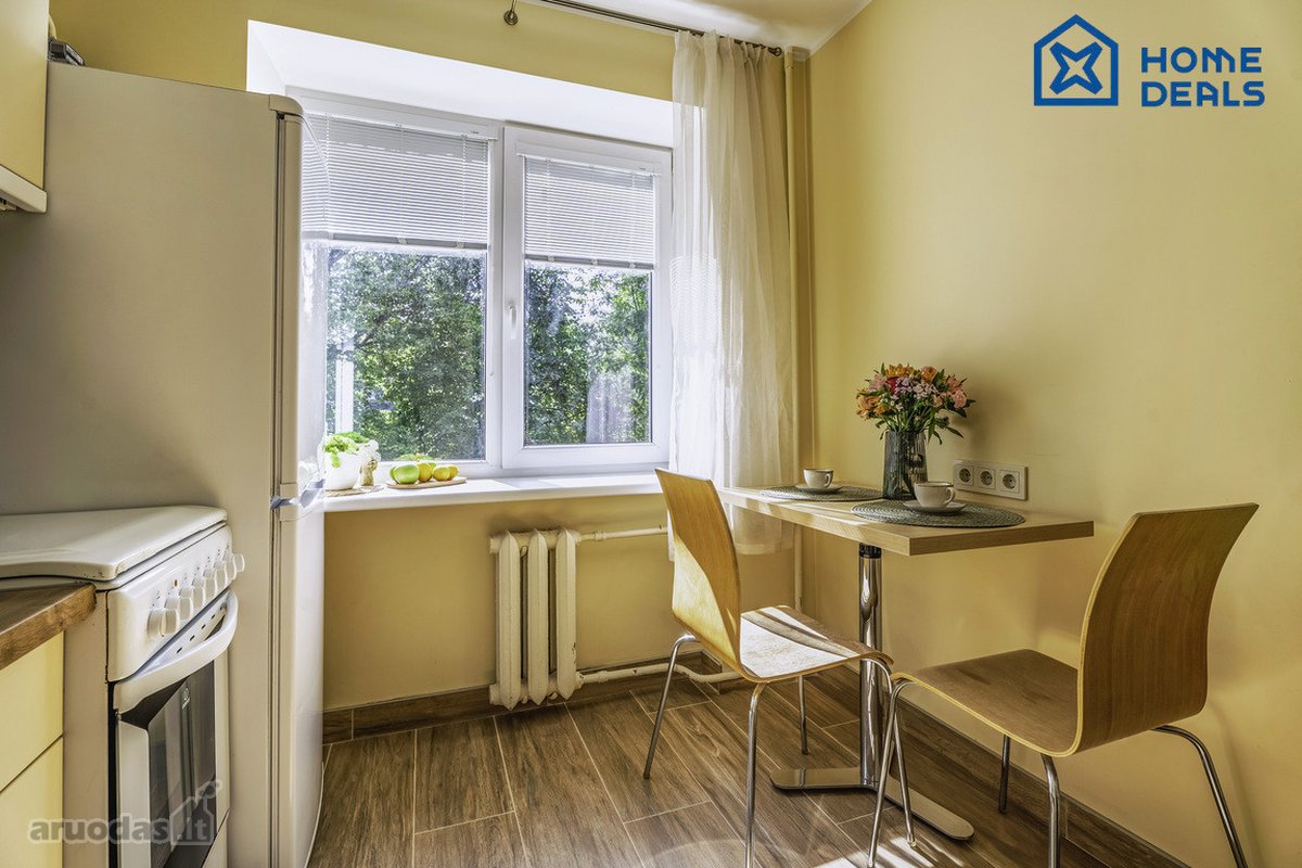 Saulės pripildyta erdvė ir ramus vaizdas pro - nuotraukos Nr. 16
